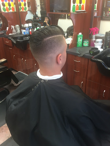 Barber Shop «Larchmont Barber Shop», reviews and photos, 1934 Palmer Ave, Larchmont, NY 10538, USA