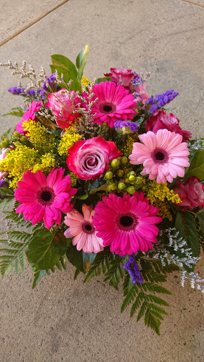 Florist «Victoria Flower Company», reviews and photos, 10869 Bustleton Ave, Philadelphia, PA 19116, USA