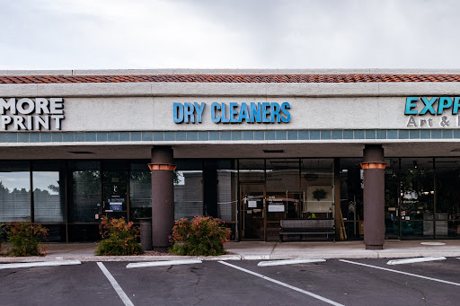 Dry Cleaner «Squaw Peak Cleaners», reviews and photos, 3110 E Camelback Rd, Phoenix, AZ 85016, USA