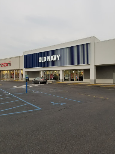 Clothing Store «Old Navy», reviews and photos, 697 Hillside Avenue, New Hyde Park, NY 11040, USA