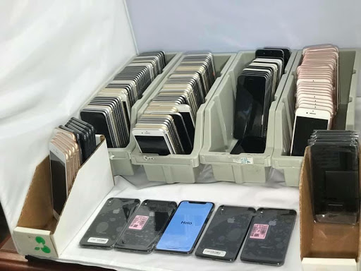 Mobile Phone Repair Shop «One Hour Device Repair», reviews and photos, 70 E Sunset Way, Issaquah, WA 98027, USA