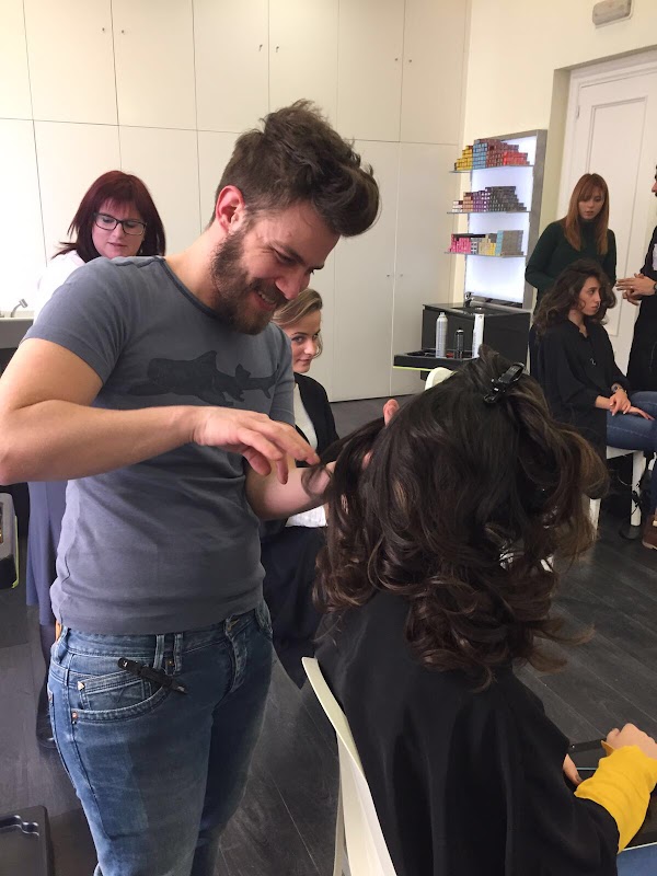 Imagen de David Vallina Peluquería  Barbería (19 de 23)