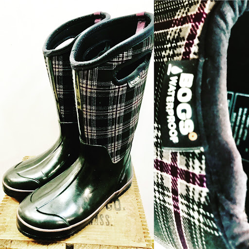 Boutique «Everchanging Seasons Consignment Boutique», reviews and photos, 710 Forest Ave, Portland, ME 04103, USA