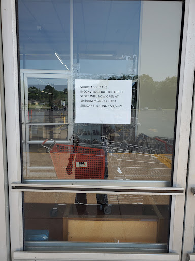 Thrift Store «Wayside Christian Mission Bargain Center», reviews and photos, 9125 Galene Dr # A, Louisville, KY 40299, USA