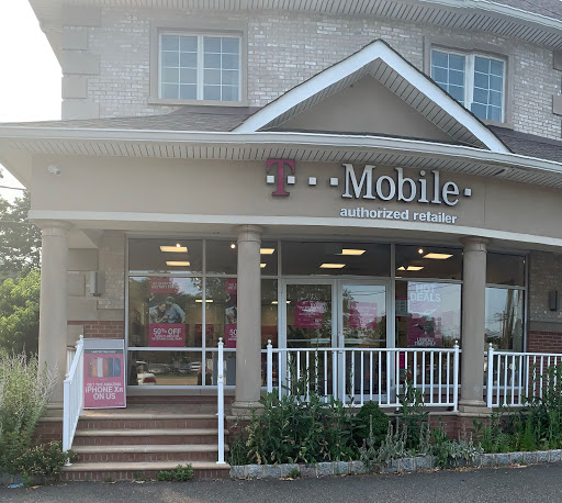 Cell Phone Store «T-Mobile», reviews and photos, 1935 US-22, Scotch Plains, NJ 07076, USA