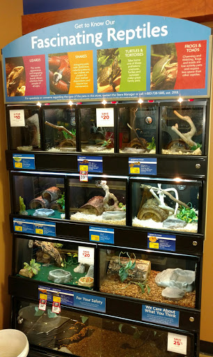 Pet Supply Store «PetSmart», reviews and photos, 1742 E 3rd St, Williamsport, PA 17701, USA