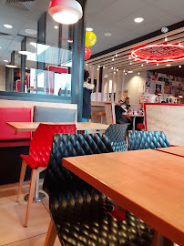 Atmosphère du Restaurant KFC Mantes à Mantes-la-Ville - n°3