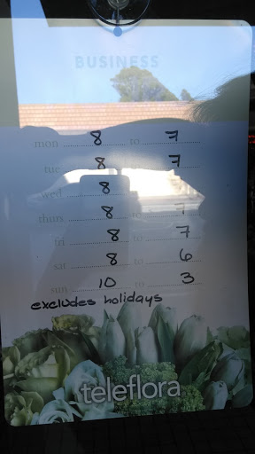 Florist «East Bay Flowers», reviews and photos, 1200 E 14th St, San Leandro, CA 94577, USA