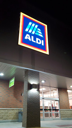 Supermarket «ALDI», reviews and photos, 50 Racetrack Rd, East Brunswick, NJ 08816, USA