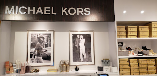 Fashion Accessories Store «Michael Kors», reviews and photos, 4250 W Anthem Way #600, Phoenix, AZ 85086, USA