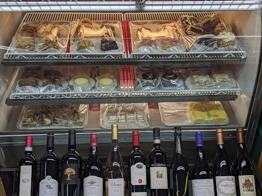 Fast Food Restaurant «Bo-Tes Imports», reviews and photos, 714 Main St, Norwell, MA 02061, USA