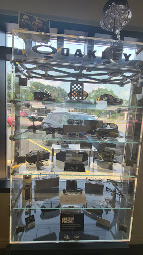 Optician «Visions Optical», reviews and photos, 2615 Orchard Lake Rd, Sylvan Lake, MI 48320, USA