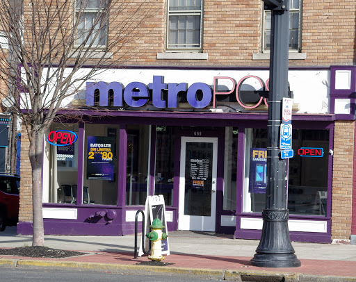 MetroPCS Authorized Dealer, 668 Main St, Middletown, CT 06457, USA, 