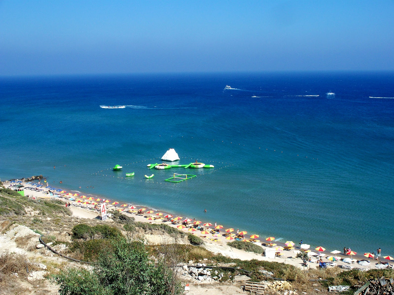 Fotografie cu Plaja Paradisului amplasat într-o zonă naturală