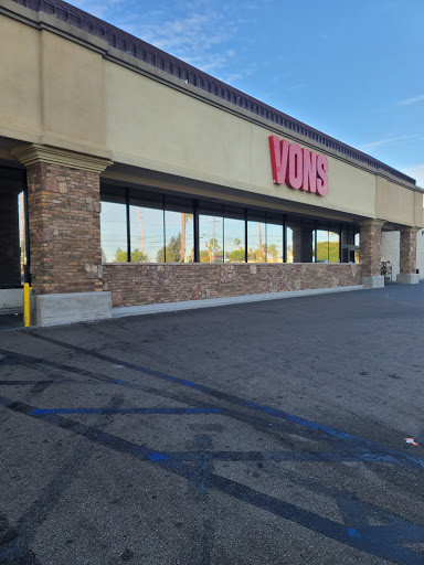 Grocery Store «Vons», reviews and photos, 12961 W Chapman Ave, Garden Grove, CA 92840, USA