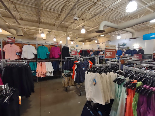 Sportswear Store «Columbia Sportswear Outlet Store», reviews and photos, 5885 Gulf Fwy #301, Texas City, TX 77591, USA