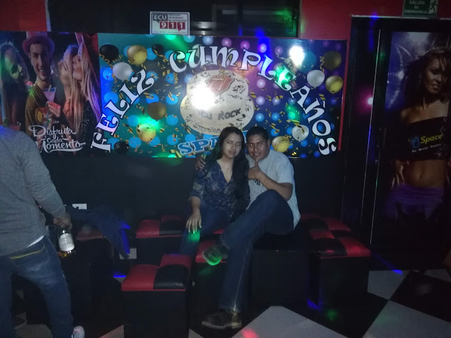 •Space•Bar•Karaoke•Discoteca