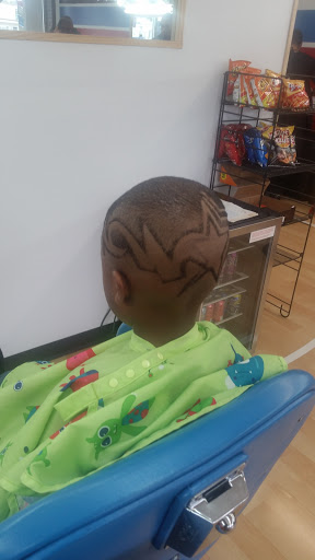 Barber Shop «New York Style Barber Shop», reviews and photos, 656 Beal Pkwy NW # A, Fort Walton Beach, FL 32547, USA