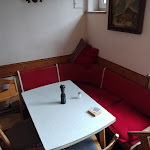 Photo n°2 de l'avis de Vojta.n fait le 07/08/2023 à 15:08 sur le  Trachtenvogl à Munich