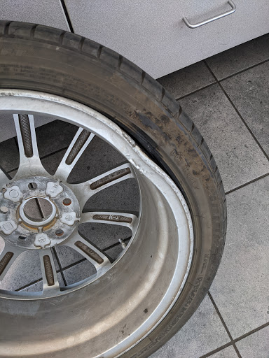 Tire Shop «Discount Tire Store - Tucson, AZ», reviews and photos, 3960 W Ina Rd, Tucson, AZ 85741, USA