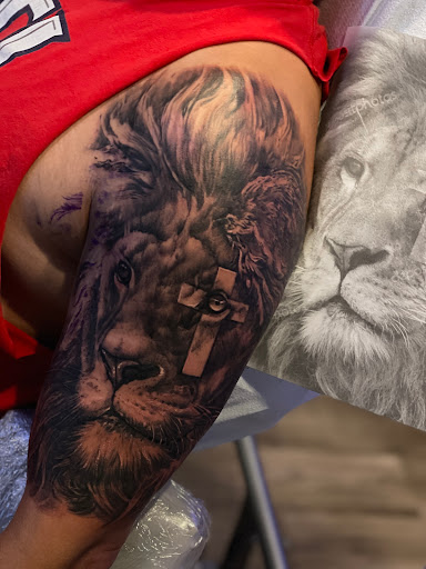 Explore cool flash tattoo ideas, creative tattoo ideas in Norcross, available at JP Alfonso Studios