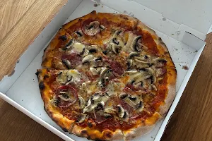 Pizzeria Toni image