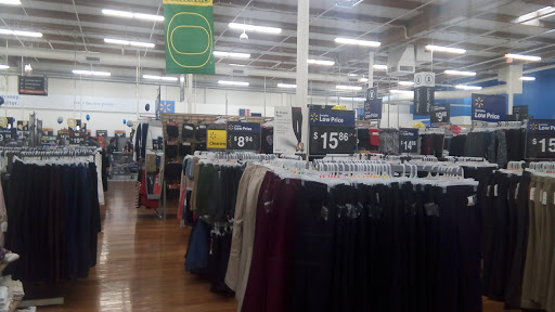Discount Store «Walmart», reviews and photos, 1040 Green Acres Rd, Eugene, OR 97408, USA