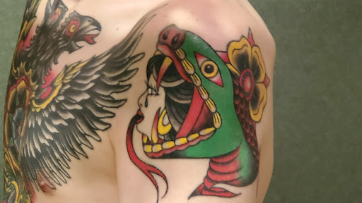 Tattoo Shop «Mystic Addiction Tattoos», reviews and photos, 818 N Kansas Ave, Topeka, KS 66608, USA