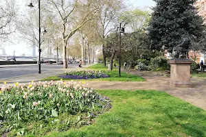 Chelsea Embankment Gardens image