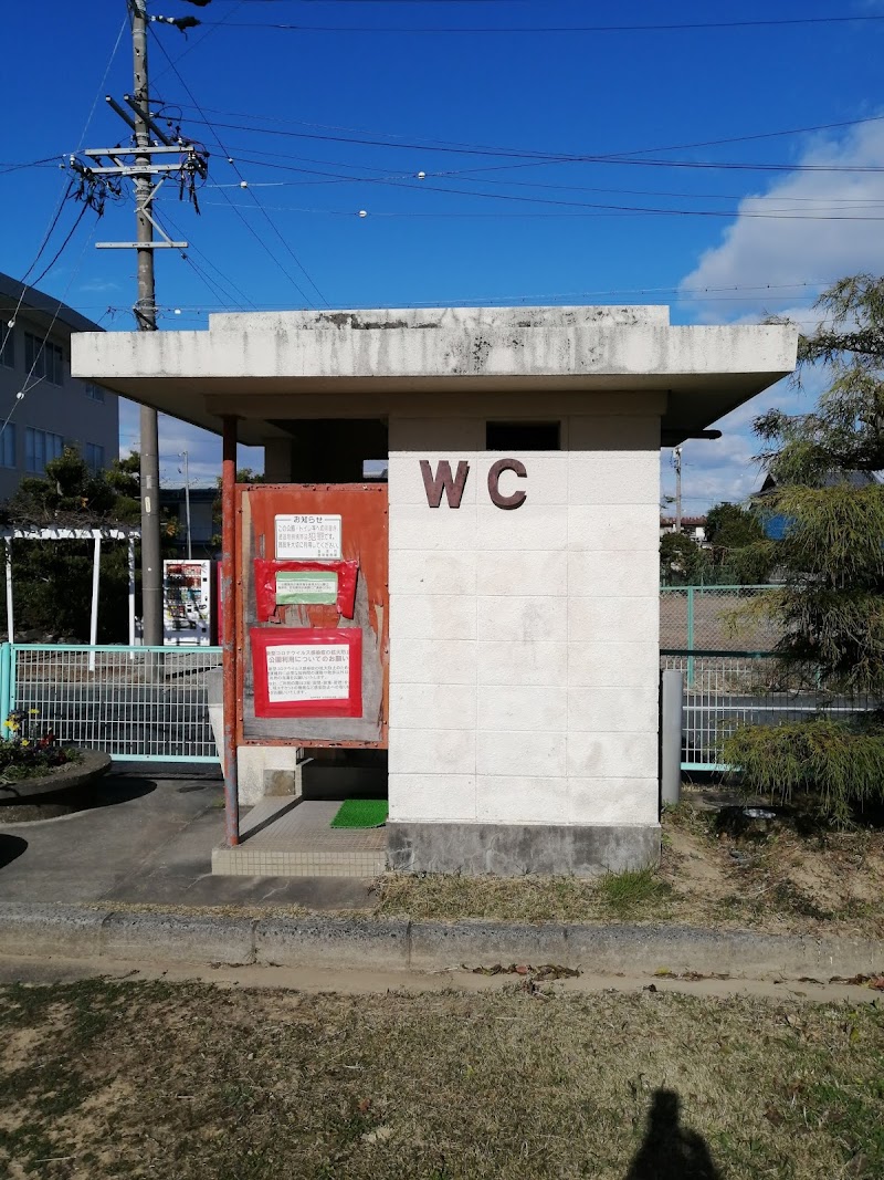 城跡公園 公衆トイレ