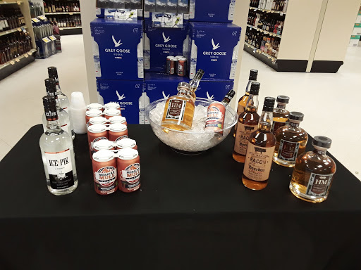 State Liquor Store «NH Liquor & Wine Outlet», reviews and photos, 60 Calef Hwy, Lee, NH 03861, USA