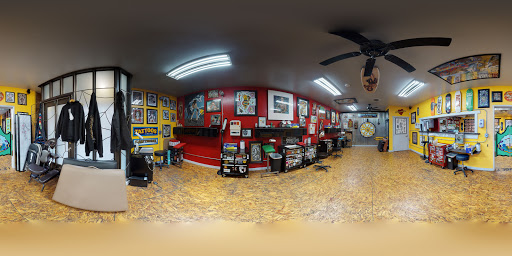 Tattoo Shop «12 Volt Tattoo Chico», reviews and photos, 194 E 8th St, Chico, CA 95928, USA