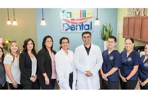 Familia Dental image