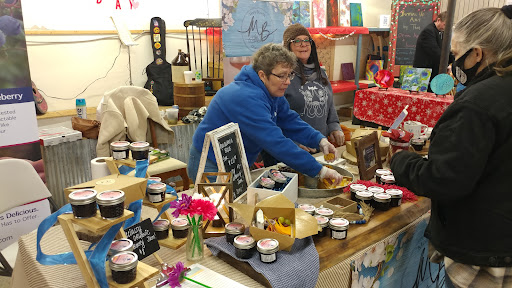 Flea Market «New Egypt Flea Market», reviews and photos, 933 Monmouth Rd, Cream Ridge, NJ 08514, USA