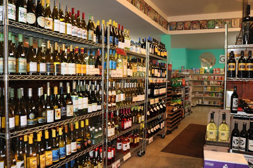 Wine Store «Hutchins Liquors», reviews and photos, 1644 G St, Arcata, CA 95521, USA