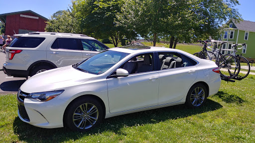Toyota Dealer «Day Toyota», reviews and photos, 1110 Clairton Blvd, Pleasant Hills, PA 15236, USA
