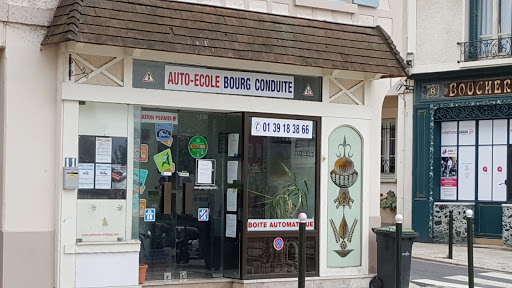 Town Conduite à La Celle-Saint-Cloud, Yvelines
