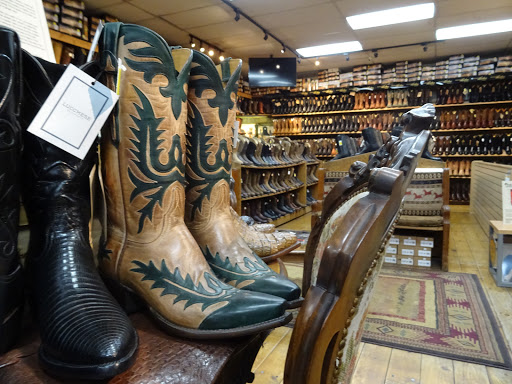 Western Apparel Store «Country General Store», reviews and photos, 6279 Van Nuys Blvd, Van Nuys, CA 91401, USA