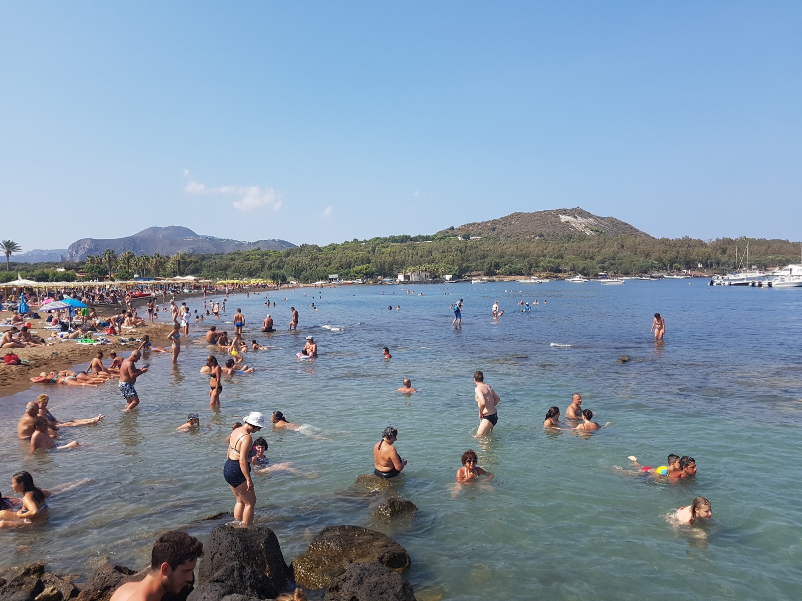 Fotografie cu Acque Calde beach - locul popular printre cunoscătorii de relaxare
