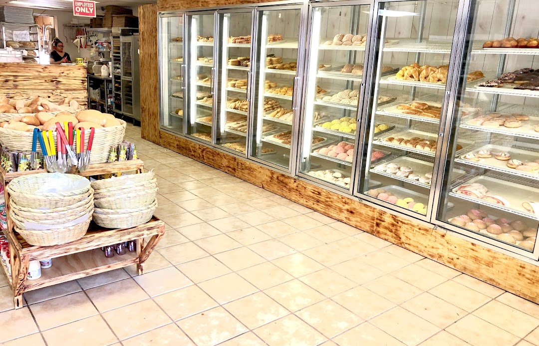 Los Canastos Bakery