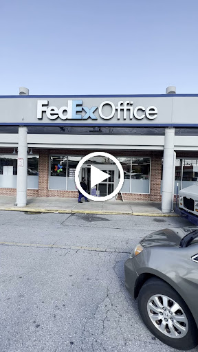 Print Shop «FedEx Office Print & Ship Center», reviews and photos, 844 N Rolling Rd, Catonsville, MD 21228, USA