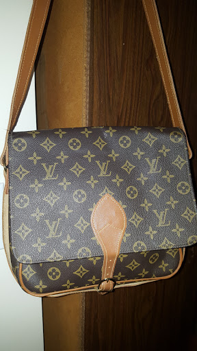 Thrift Store «Village Discount Outlet Store 07», reviews and photos, 7443 S Racine Ave, Chicago, IL 60636, USA