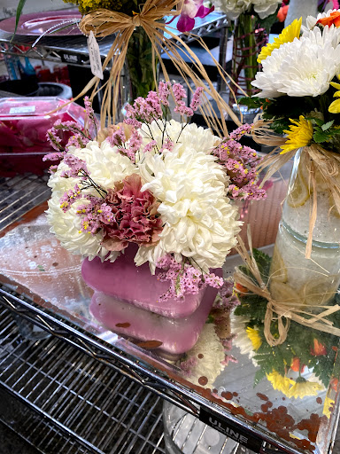 Grocery Store «Horrocks Farm Market», reviews and photos, 235 Capital Ave SW, Battle Creek, MI 49037, USA