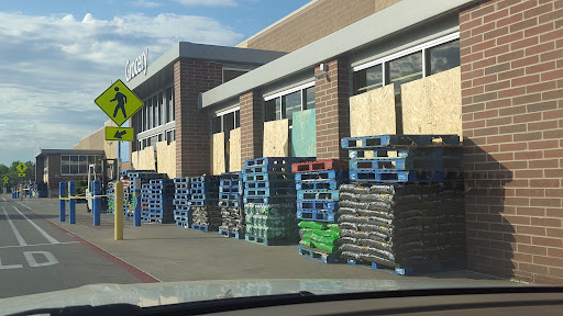 Discount Store «Walmart», reviews and photos, 6501 Veterans Memorial Pkwy, Crestwood, KY 40014, USA