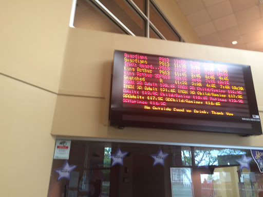 Movie Theater «United Artists Farmingdale 10», reviews and photos, 20 Michael Ave, Farmingdale, NY 11735, USA