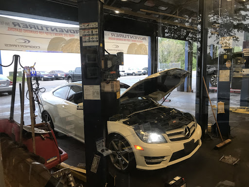 Auto Parts Store «Pep Boys Auto Parts & Service», reviews and photos, 3933 W Hillsborough Ave, Tampa, FL 33614, USA