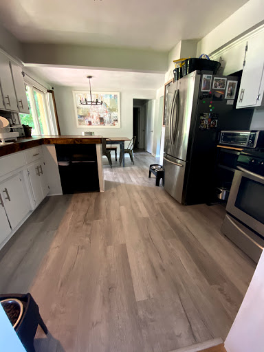 Flooring Store «United Carpet», reviews and photos, 340 Culver Rd, Rochester, NY 14607, USA