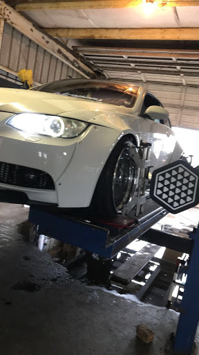 Tire Shop «South Tampa Auto and Tire», reviews and photos, 6511 S Dale Mabry Hwy, Tampa, FL 33616, USA