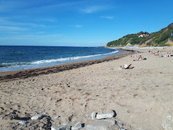 Photo de Plage de Senix entouré de montagnes