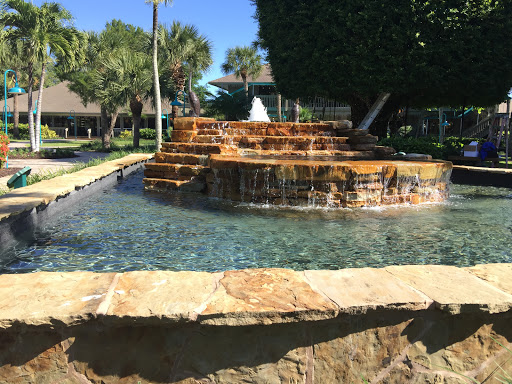 Shopping Mall «Periwinkle Place», reviews and photos, 2075 Periwinkle Way, Sanibel, FL 33957, USA